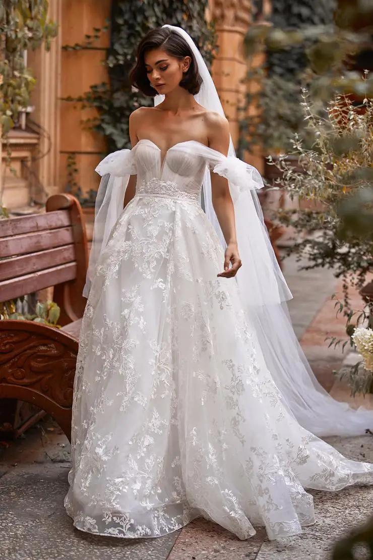 Wedding Dresses That Will Make You Feel Like A Princess Image