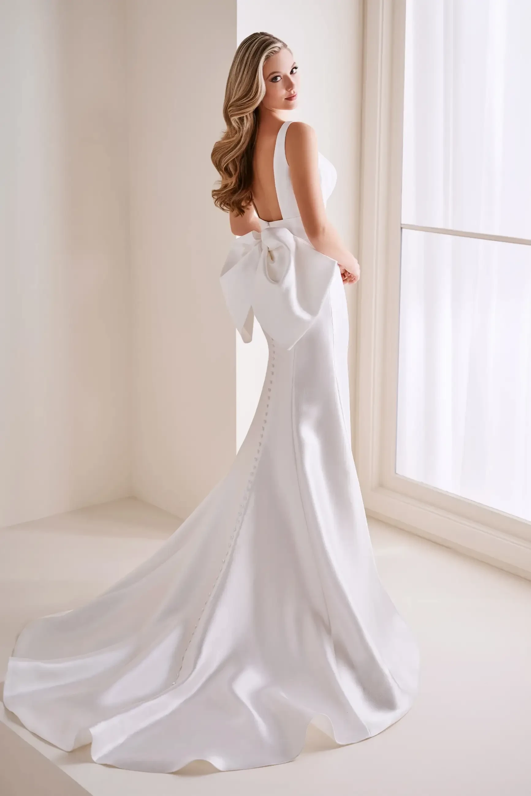 Romantic Details Brides Are Choosing This Season Image